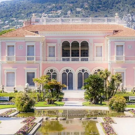 Monaco Seaview Border - 1bdr Flat - 2beds - 4 Guests