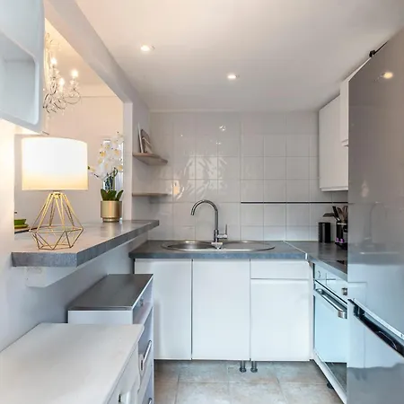 Monaco Seaview Border - 1bdr Flat - 2beds - 4 Guests Apartment *