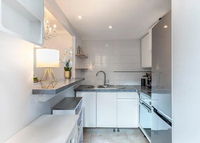 Monaco Seaview Border - 1bdr Flat - 2beds - 4 Guests Apartmán *