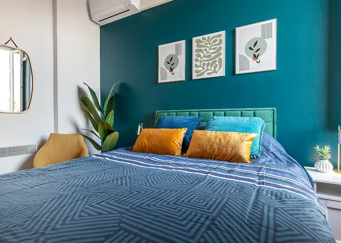 Monaco Seaview Border - 1bdr Flat - 2beds - 4 Guests
